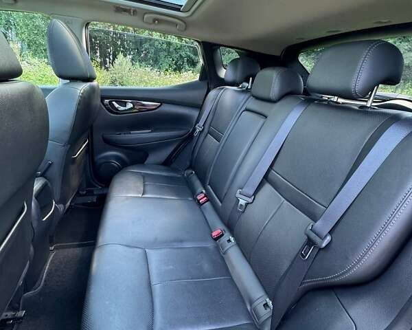 Білий Ніссан Кашкай, об'ємом двигуна 1.6 л та пробігом 197 тис. км за 17000 $, фото 21 на Automoto.ua