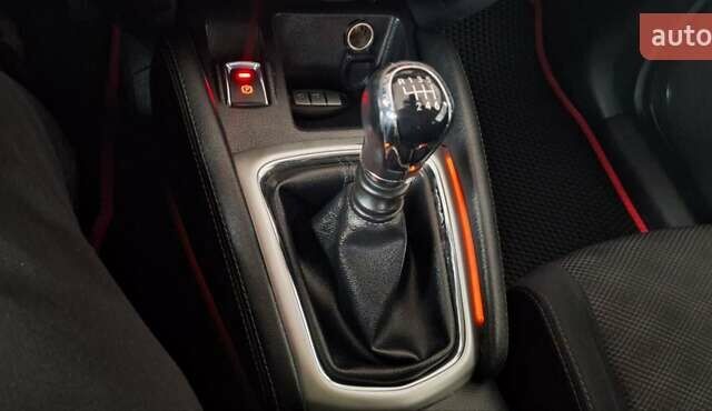 Белый Ниссан Кашкай, объемом двигателя 1.5 л и пробегом 134 тыс. км за 14900 $, фото 15 на Automoto.ua