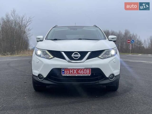 Белый Ниссан Кашкай, объемом двигателя 1.5 л и пробегом 190 тыс. км за 15999 $, фото 11 на Automoto.ua