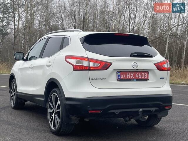 Белый Ниссан Кашкай, объемом двигателя 1.5 л и пробегом 190 тыс. км за 15999 $, фото 7 на Automoto.ua