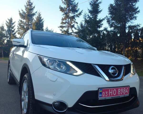 Білий Ніссан Кашкай, об'ємом двигуна 1.5 л та пробігом 229 тис. км за 15800 $, фото 1 на Automoto.ua