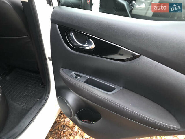 Білий Ніссан Кашкай, об'ємом двигуна 1.2 л та пробігом 138 тис. км за 12400 $, фото 40 на Automoto.ua