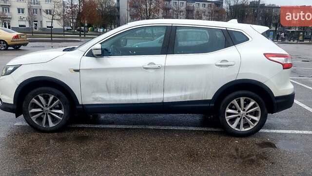 Білий Ніссан Кашкай, об'ємом двигуна 1.5 л та пробігом 195 тис. км за 12200 $, фото 3 на Automoto.ua