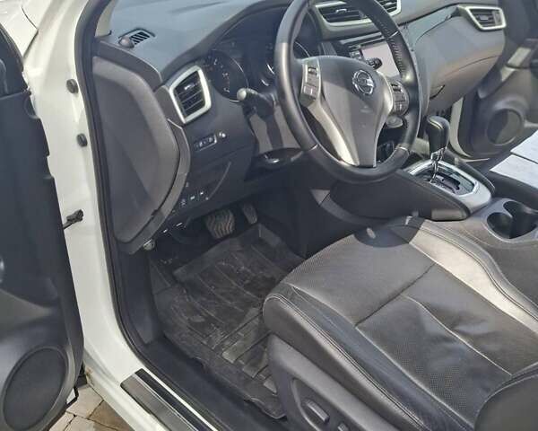 Білий Ніссан Кашкай, об'ємом двигуна 1.6 л та пробігом 280 тис. км за 15200 $, фото 6 на Automoto.ua