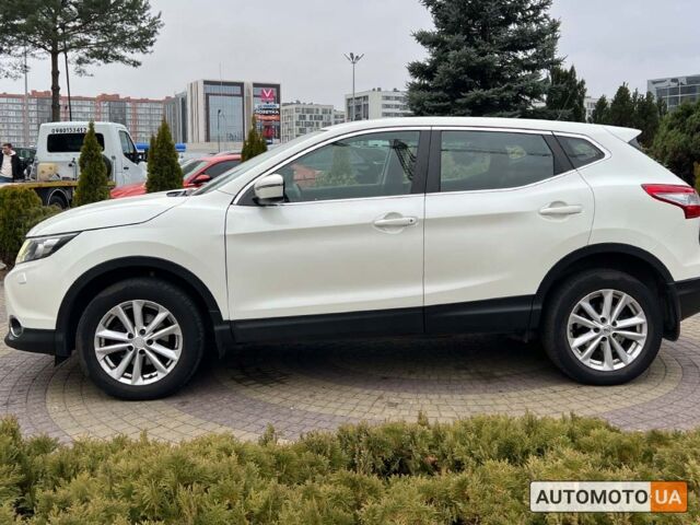 Белый Ниссан Кашкай, объемом двигателя 1.2 л и пробегом 105 тыс. км за 14500 $, фото 3 на Automoto.ua