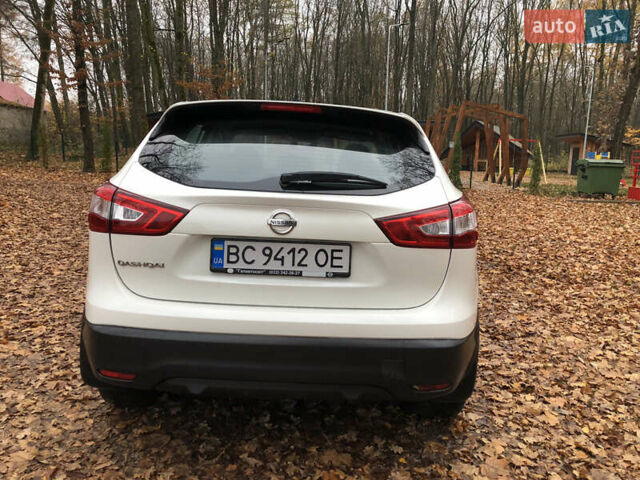 Білий Ніссан Кашкай, об'ємом двигуна 1.2 л та пробігом 138 тис. км за 12400 $, фото 18 на Automoto.ua
