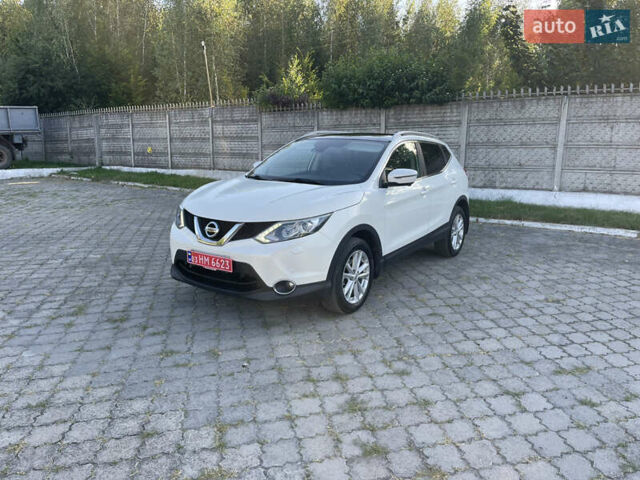 Белый Ниссан Кашкай, объемом двигателя 1.6 л и пробегом 247 тыс. км за 14500 $, фото 12 на Automoto.ua