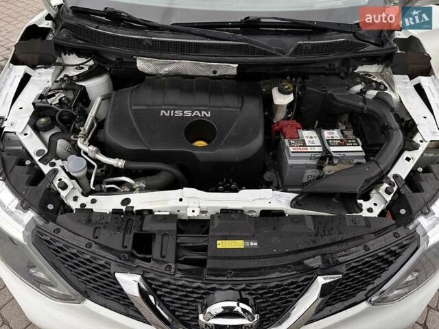 Білий Ніссан Кашкай, об'ємом двигуна 1.5 л та пробігом 217 тис. км за 13300 $, фото 34 на Automoto.ua