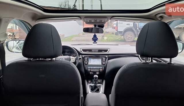 Белый Ниссан Кашкай, объемом двигателя 1.5 л и пробегом 134 тыс. км за 14900 $, фото 14 на Automoto.ua