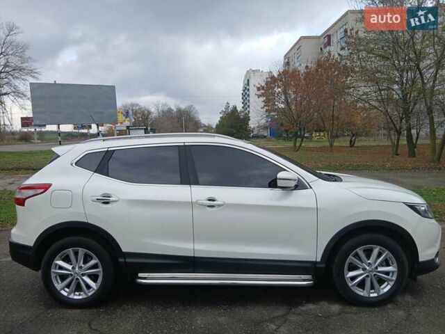 Белый Ниссан Кашкай, объемом двигателя 1.6 л и пробегом 175 тыс. км за 14800 $, фото 12 на Automoto.ua