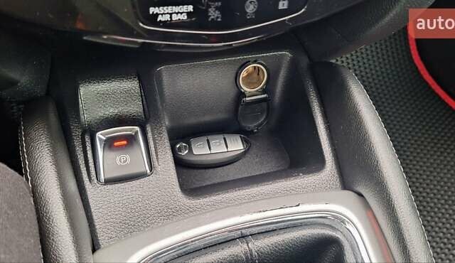 Белый Ниссан Кашкай, объемом двигателя 1.5 л и пробегом 134 тыс. км за 14900 $, фото 142 на Automoto.ua