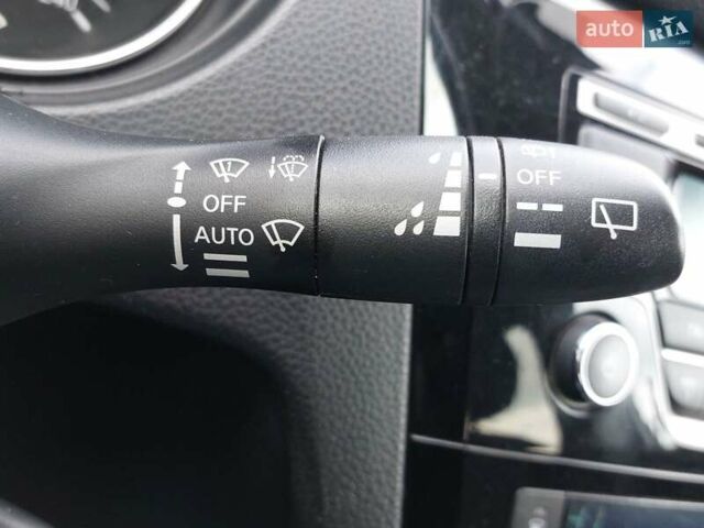 Білий Ніссан Кашкай, об'ємом двигуна 1.6 л та пробігом 143 тис. км за 16000 $, фото 20 на Automoto.ua