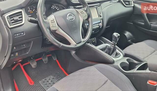 Белый Ниссан Кашкай, объемом двигателя 1.5 л и пробегом 134 тыс. км за 14900 $, фото 47 на Automoto.ua