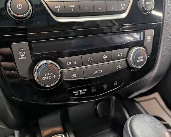 Ніссан Кашкай 2015 у Тернополі на Automoto.ua Білий Ніссан Кашкай, об'ємом двигуна 1.6 л та пробігом 73 тис. км за 16700 $, фото 16 на Automoto.ua