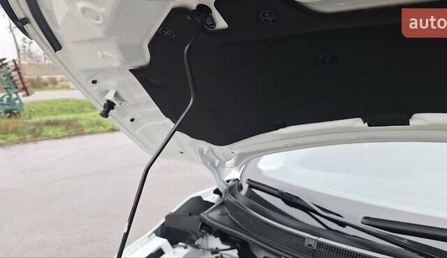 Белый Ниссан Кашкай, объемом двигателя 1.5 л и пробегом 134 тыс. км за 14900 $, фото 29 на Automoto.ua