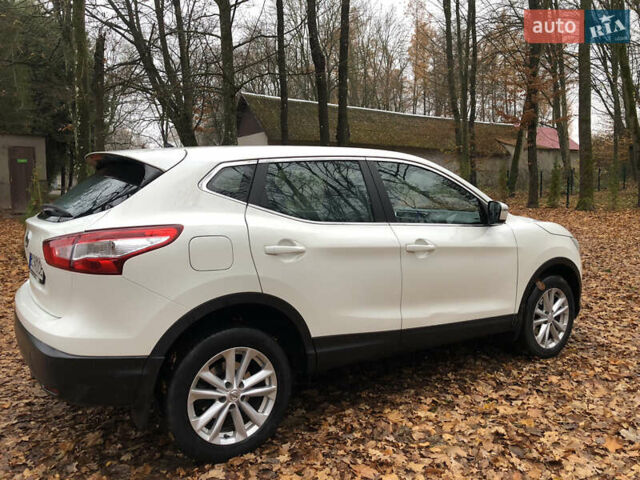 Білий Ніссан Кашкай, об'ємом двигуна 1.2 л та пробігом 138 тис. км за 12400 $, фото 11 на Automoto.ua