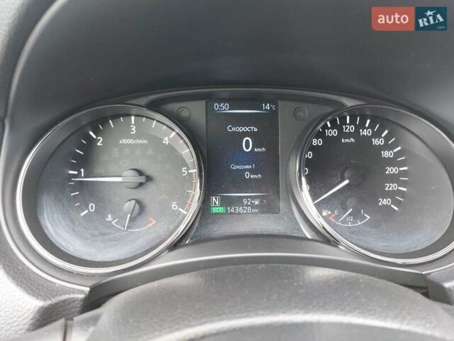 Білий Ніссан Кашкай, об'ємом двигуна 1.6 л та пробігом 143 тис. км за 16000 $, фото 15 на Automoto.ua