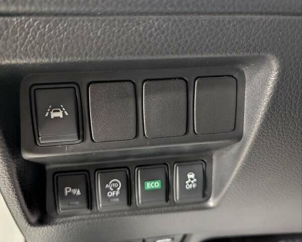 Ніссан Кашкай 2015 у Тернополі на Automoto.ua Білий Ніссан Кашкай, об'ємом двигуна 1.6 л та пробігом 73 тис. км за 16700 $, фото 10 на Automoto.ua