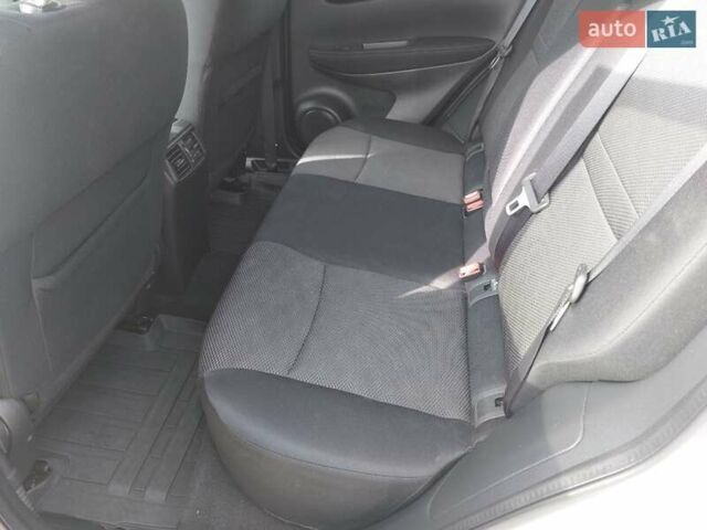 Білий Ніссан Кашкай, об'ємом двигуна 1.6 л та пробігом 143 тис. км за 16000 $, фото 10 на Automoto.ua