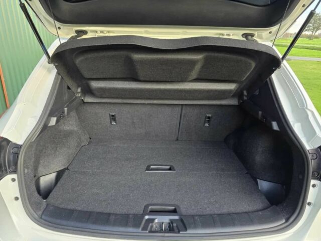 Белый Ниссан Кашкай, объемом двигателя 1.2 л и пробегом 70 тыс. км за 7800 $, фото 10 на Automoto.ua