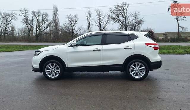 Белый Ниссан Кашкай, объемом двигателя 1.5 л и пробегом 134 тыс. км за 14900 $, фото 125 на Automoto.ua