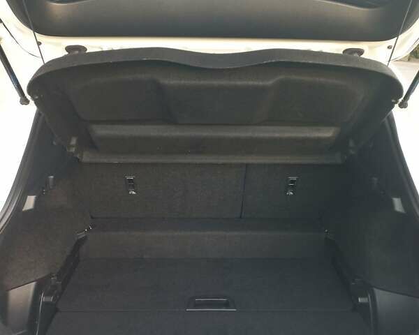 Білий Ніссан Кашкай, об'ємом двигуна 1.5 л та пробігом 229 тис. км за 15800 $, фото 35 на Automoto.ua