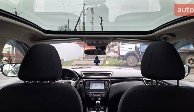 Белый Ниссан Кашкай, объемом двигателя 1.5 л и пробегом 134 тыс. км за 14900 $, фото 71 на Automoto.ua