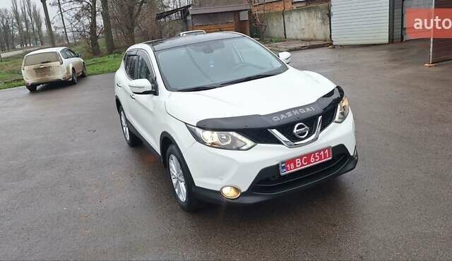 Белый Ниссан Кашкай, объемом двигателя 1.5 л и пробегом 134 тыс. км за 14900 $, фото 117 на Automoto.ua