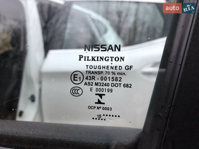 Білий Ніссан Кашкай, об'ємом двигуна 1.2 л та пробігом 138 тис. км за 12400 $, фото 74 на Automoto.ua