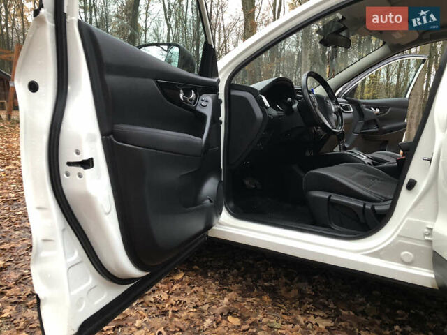 Білий Ніссан Кашкай, об'ємом двигуна 1.2 л та пробігом 138 тис. км за 12400 $, фото 52 на Automoto.ua