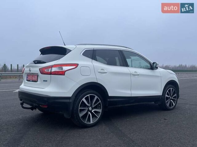 Белый Ниссан Кашкай, объемом двигателя 1.5 л и пробегом 190 тыс. км за 15999 $, фото 14 на Automoto.ua