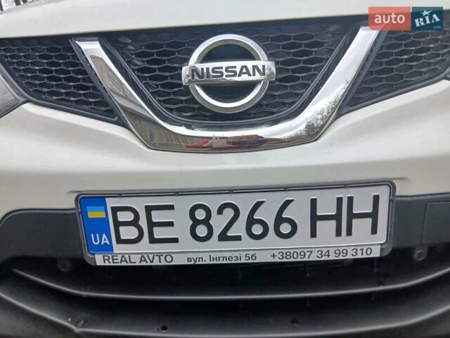 Белый Ниссан Кашкай, объемом двигателя 1.6 л и пробегом 175 тыс. км за 14800 $, фото 15 на Automoto.ua