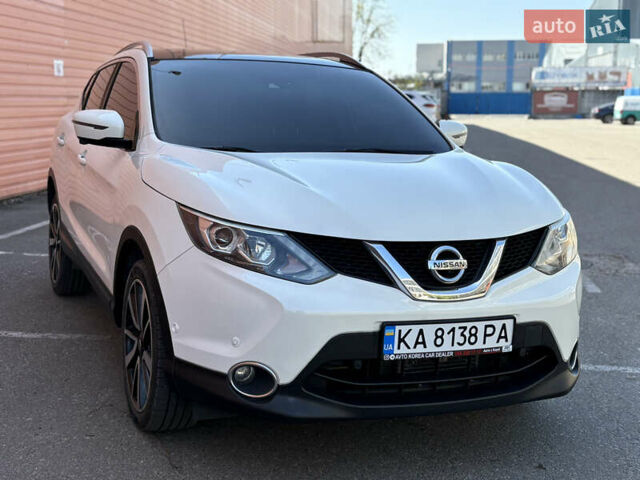 Белый Ниссан Кашкай, объемом двигателя 1.6 л и пробегом 155 тыс. км за 14999 $, фото 1 на Automoto.ua