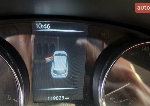 Белый Ниссан Кашкай, объемом двигателя 1.6 л и пробегом 119 тыс. км за 15900 $, фото 4 на Automoto.ua