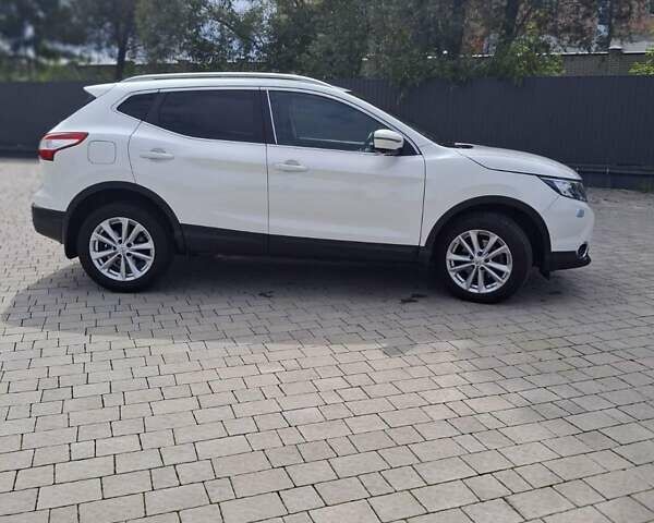 Білий Ніссан Кашкай, об'ємом двигуна 1.6 л та пробігом 280 тис. км за 15200 $, фото 9 на Automoto.ua