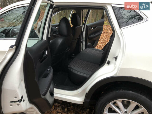 Білий Ніссан Кашкай, об'ємом двигуна 1.2 л та пробігом 138 тис. км за 12400 $, фото 47 на Automoto.ua