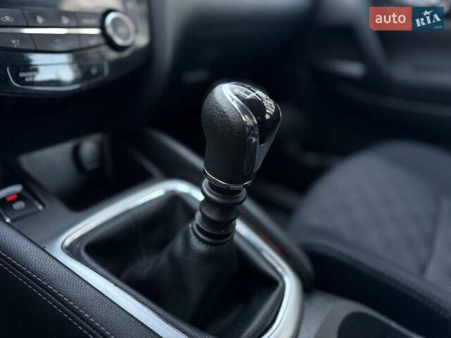 Белый Ниссан Кашкай, объемом двигателя 1.5 л и пробегом 198 тыс. км за 13899 $, фото 42 на Automoto.ua