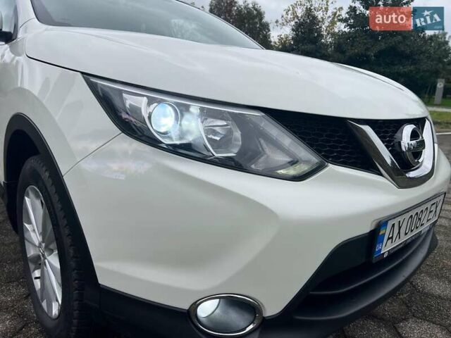 Белый Ниссан Кашкай, объемом двигателя 1.6 л и пробегом 87 тыс. км за 15500 $, фото 12 на Automoto.ua