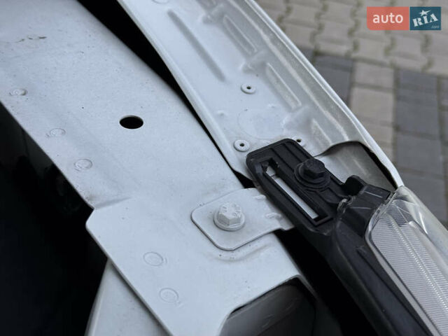 Белый Ниссан Кашкай, объемом двигателя 1.5 л и пробегом 198 тыс. км за 13899 $, фото 66 на Automoto.ua