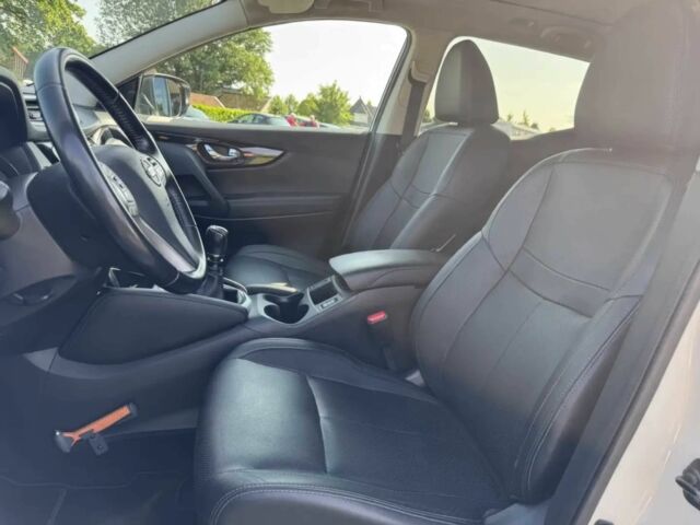 Білий Ніссан Кашкай, об'ємом двигуна 1.2 л та пробігом 77 тис. км за 8500 $, фото 7 на Automoto.ua