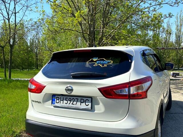 Білий Ніссан Кашкай, об'ємом двигуна 1.2 л та пробігом 89 тис. км за 13500 $, фото 2 на Automoto.ua