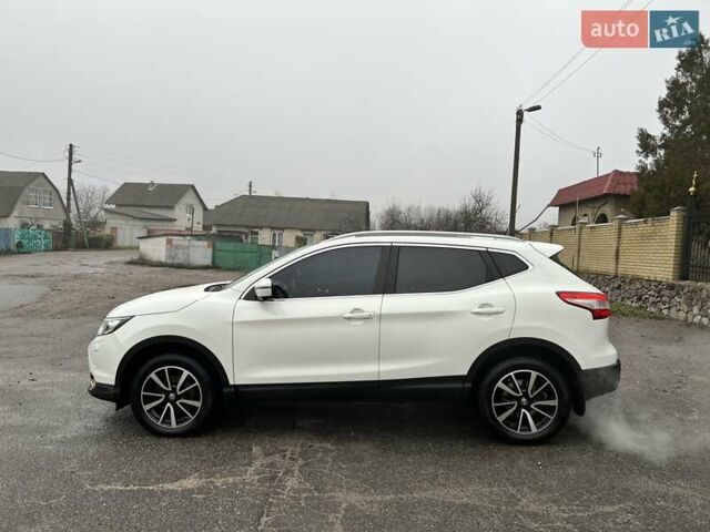 Белый Ниссан Кашкай, объемом двигателя 2 л и пробегом 175 тыс. км за 16800 $, фото 7 на Automoto.ua