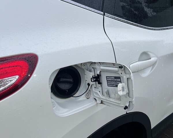 Білий Ніссан Кашкай, об'ємом двигуна 1.2 л та пробігом 116 тис. км за 14600 $, фото 24 на Automoto.ua