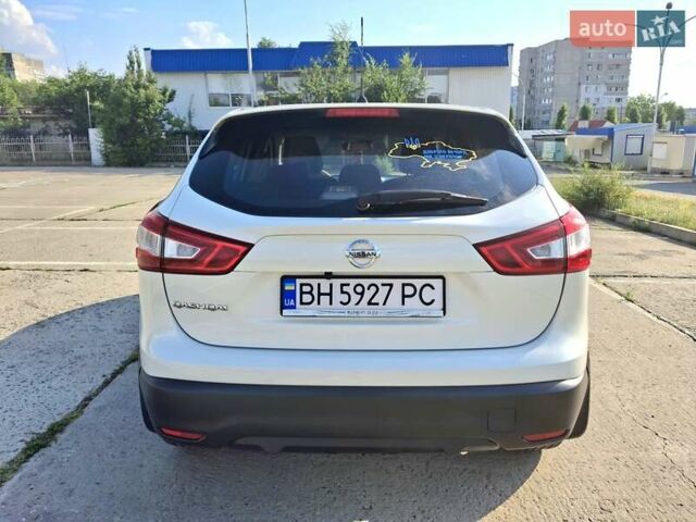 Білий Ніссан Кашкай, об'ємом двигуна 1.2 л та пробігом 165 тис. км за 12200 $, фото 6 на Automoto.ua