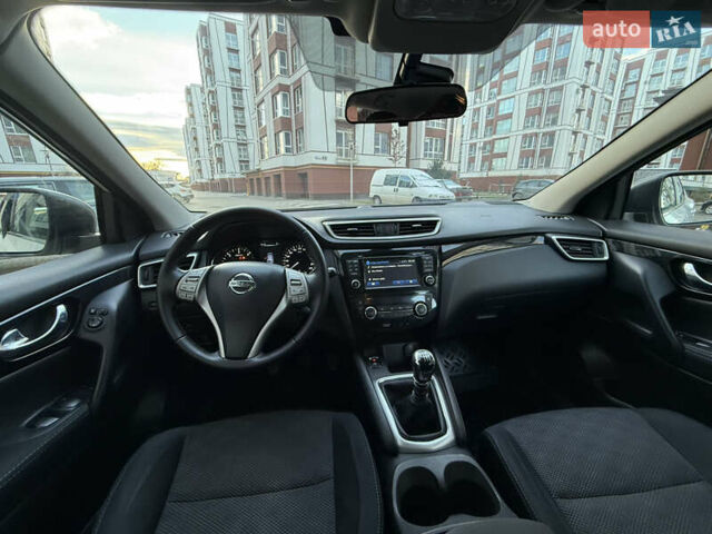 Белый Ниссан Кашкай, объемом двигателя 1.5 л и пробегом 198 тыс. км за 13899 $, фото 2 на Automoto.ua