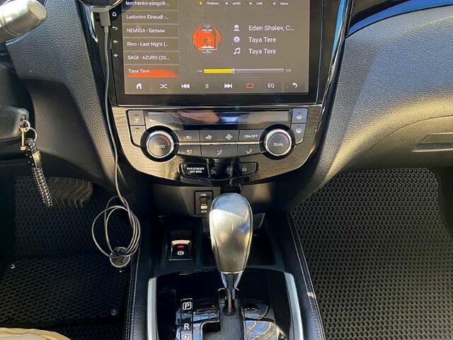 Білий Ніссан Кашкай, об'ємом двигуна 1.2 л та пробігом 89 тис. км за 13500 $, фото 8 на Automoto.ua