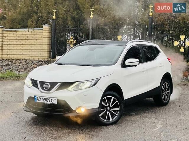 Белый Ниссан Кашкай, объемом двигателя 2 л и пробегом 175 тыс. км за 16800 $, фото 5 на Automoto.ua