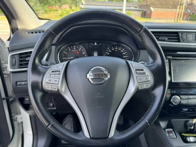 Білий Ніссан Кашкай, об'ємом двигуна 1.2 л та пробігом 77 тис. км за 8500 $, фото 8 на Automoto.ua