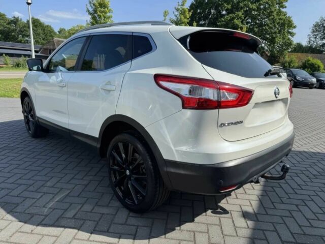 Білий Ніссан Кашкай, об'ємом двигуна 1.2 л та пробігом 77 тис. км за 8500 $, фото 5 на Automoto.ua