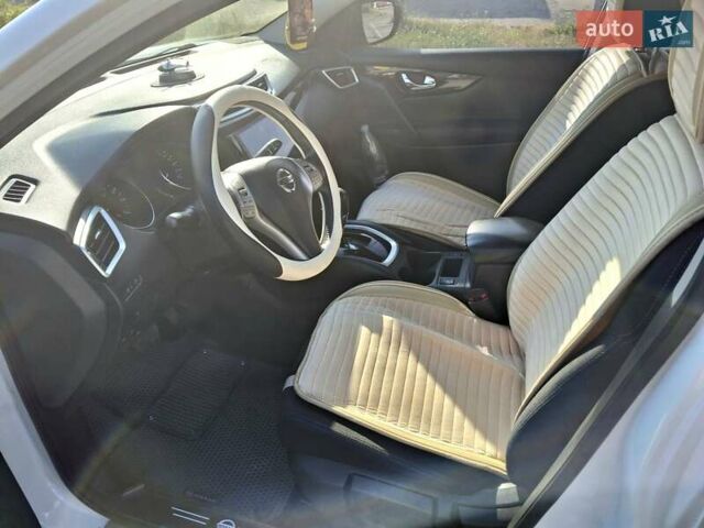 Білий Ніссан Кашкай, об'ємом двигуна 1.2 л та пробігом 165 тис. км за 12200 $, фото 12 на Automoto.ua